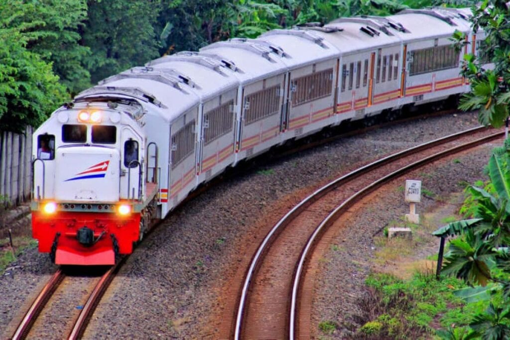 kereta api 1
