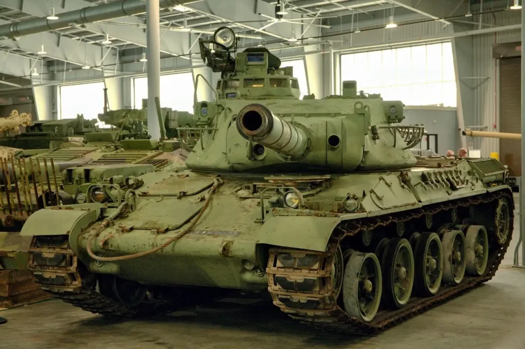 Dokumentasi liputan 'Ubah tank apa pun menjadi UGV Anda berikutnya': Legiun Asing Prancis mungkin akan mendapatkan ribuan bagal robot XXL yang dibuat dari tank-tank yang sudah tidak digunakan lagi — meskipun demo tersebut tidak nyaman jika ditempatkan pada salah satu dari hanya dua AMX-32 yang pernah dibuat