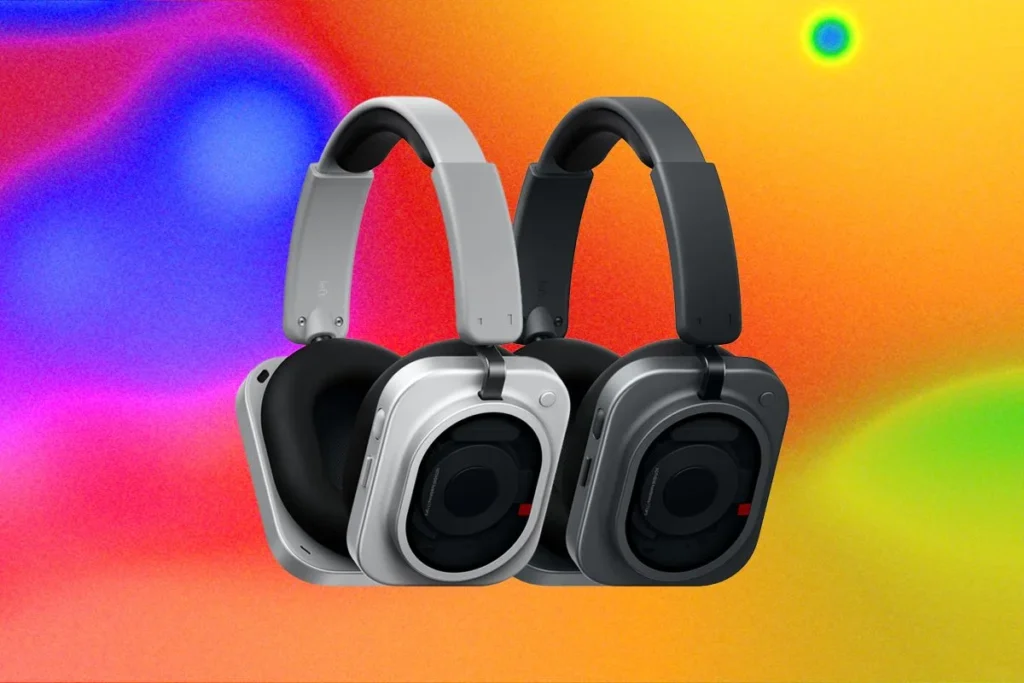 Nothing Headphone 1 Pro dengan desain transparan dan bantalan earpad premium